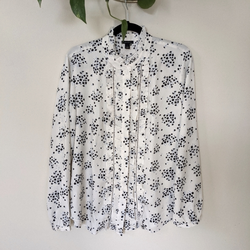 Ann Taylor‎ ruffle floral blouse S, L